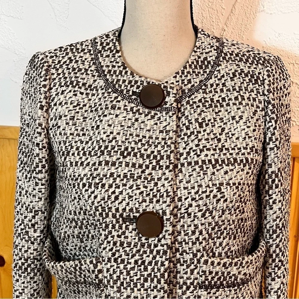 Lafayette 148 New York Elegant Brown and White Tweed Jacket Sz-S